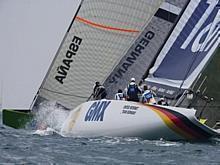 Beim America’s Cup 2009 werden auf dem Spinnacker zusammen mit einem Markenzeichen von United Internet die Audi Ringe exklusiv auf dem Hauptsegel des Nachfolgers der „Germany I“ zu sehen sein. Foto: America's Cup 2006